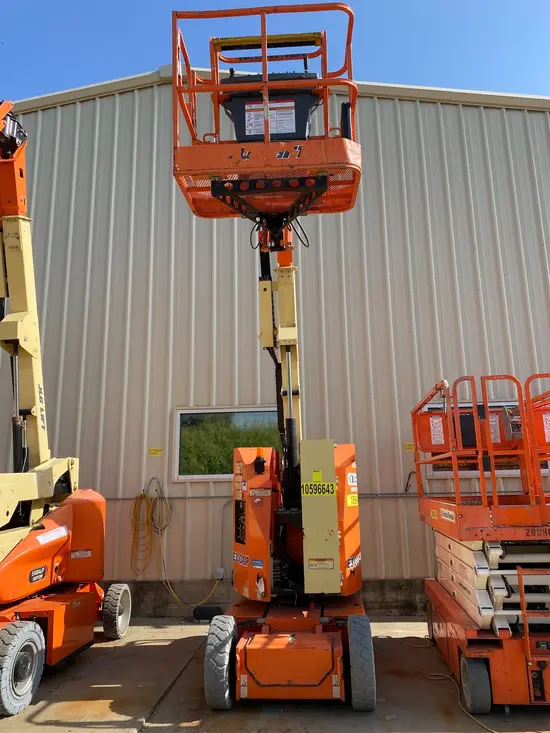 2017 JLG E300AJP Articulating Boom Lift