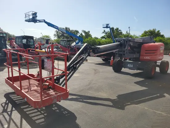 2017 Skyjack SJ63AJ Articulating Boom Lift