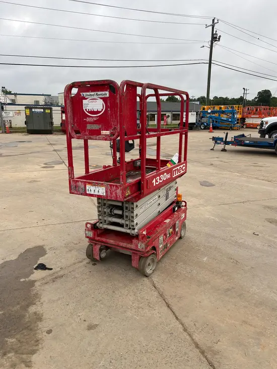 2018 MEC 1330SE Scissor Lift