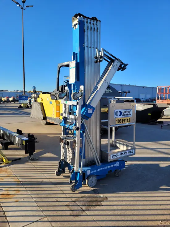 2018 Genie AWP-40SDC Pusharound Lift