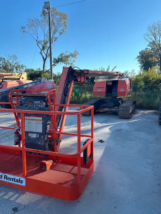 2017 JLG 660SJC Boom Lift