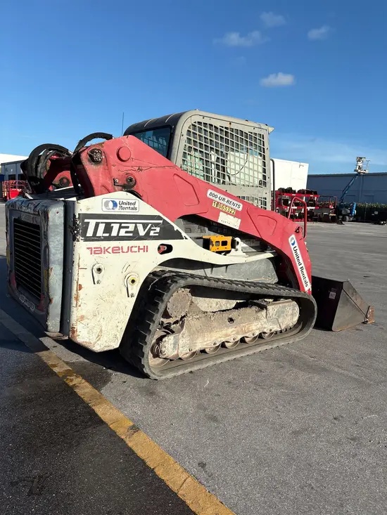 2018 Takeuchi TL12V2-CR Track Loader