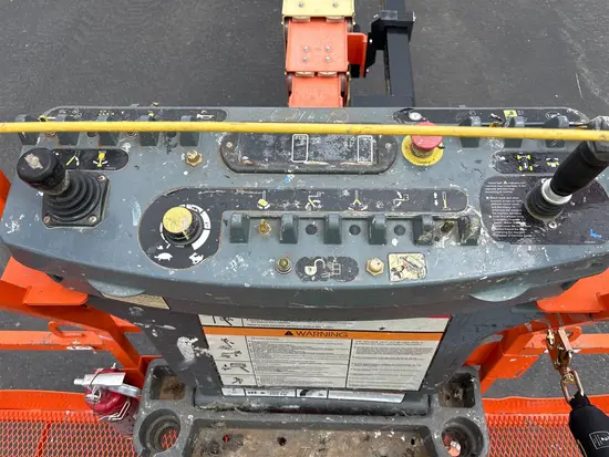 2018 JLG 800S Boom Lift