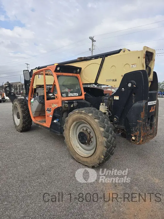 2016 JLG 1055 Forklift