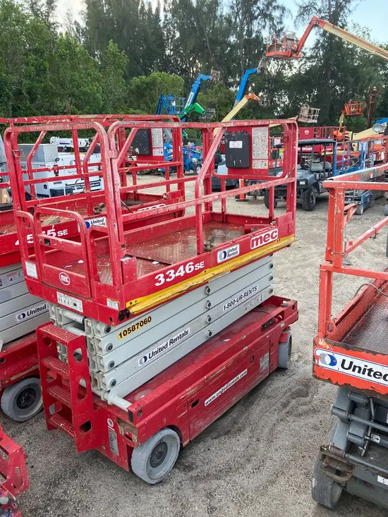 2017 MEC 3346SE Scissor Lift