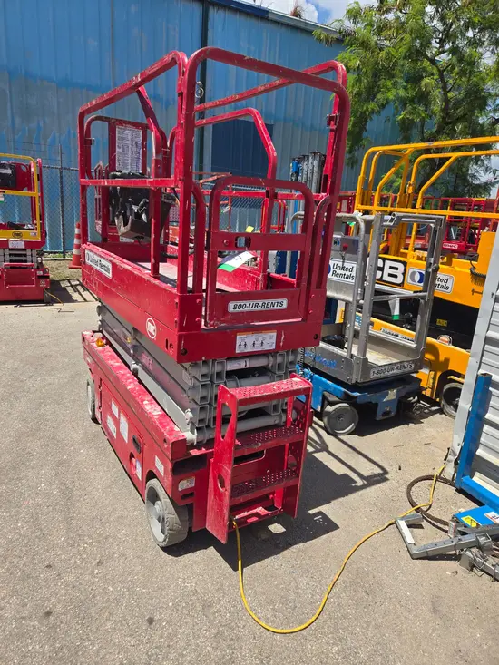 2017 MEC 1930SE Scissor Lift