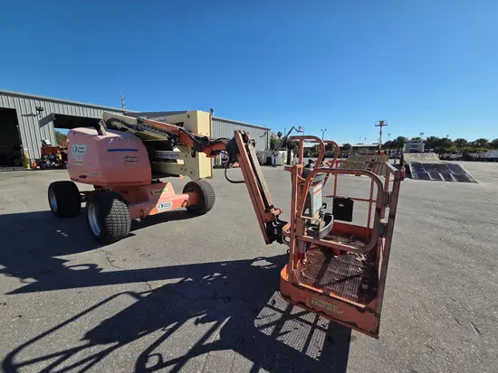 2017 JLG 450AJ Articulating Boom Lift