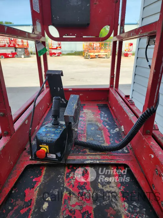 2018 MEC 1330SE Scissor Lift
