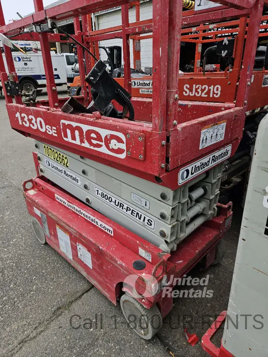 2017 MEC 1330SE Scissor Lift