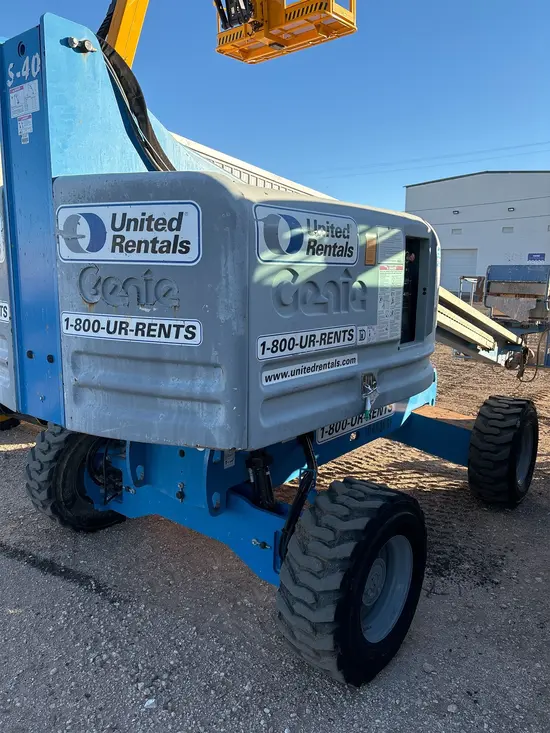 2016 Genie S-40 Boom Lift