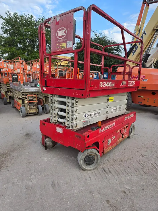 2017 MEC 3346SE Scissor Lift