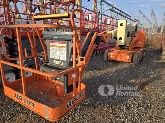 2017 JLG E400AJPN Articulating Boom Lift