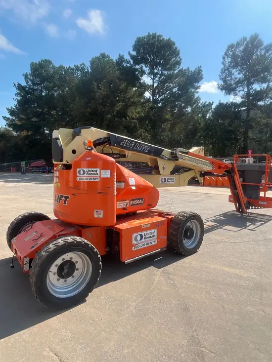 2016 JLG E450AJ Articulating Boom Lift