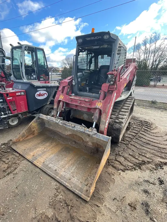 2019 Takeuchi TL12V2-CR Track Loader