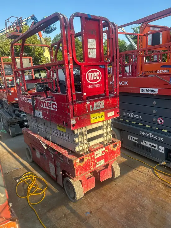 2017 MEC 1930SE Scissor Lift