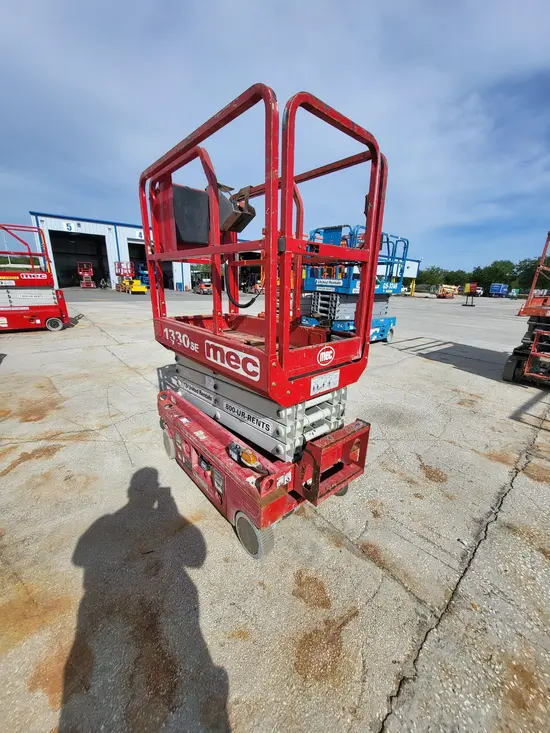 2018 MEC 1330SE Scissor Lift