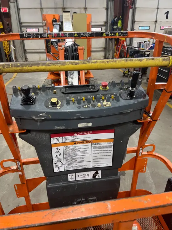 2017 JLG E300AJP Articulating Boom Lift