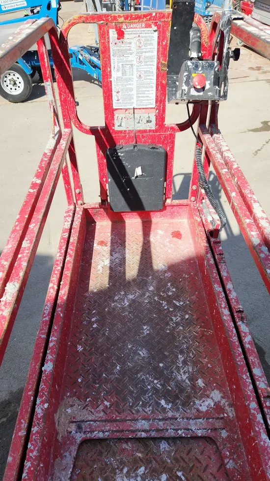 2017 MEC 1930SE Scissor Lift