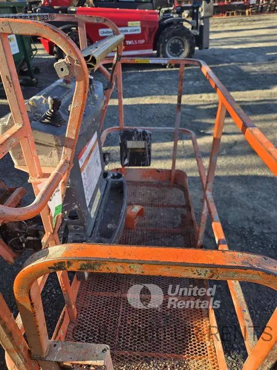 2015 JLG 450AJ Articulating Boom Lift