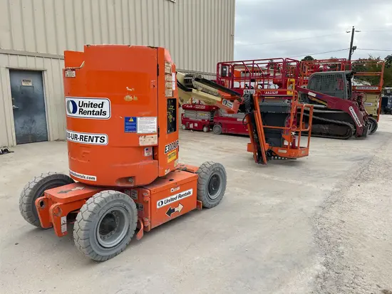 2017 JLG E300AJP Articulating Boom Lift