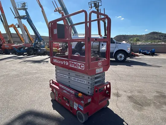 2019 MEC MICRO 19 Scissor Lift