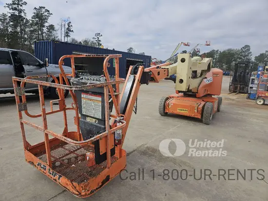 2016 JLG E400AJPN Articulating Boom Lift
