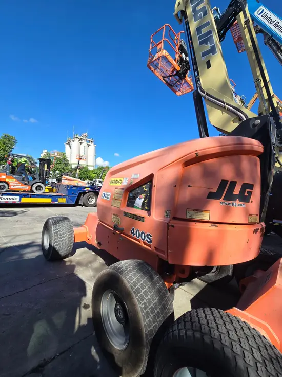 2017 JLG 400S Boom Lift