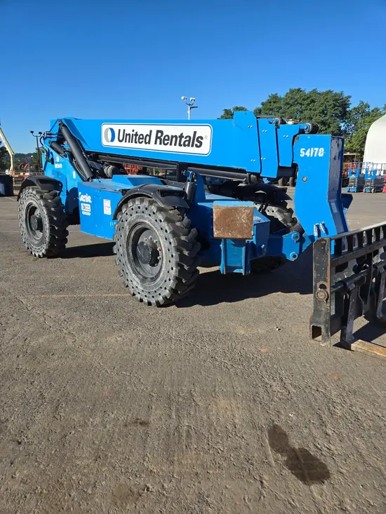 2017 Genie GTH-1056 Forklift