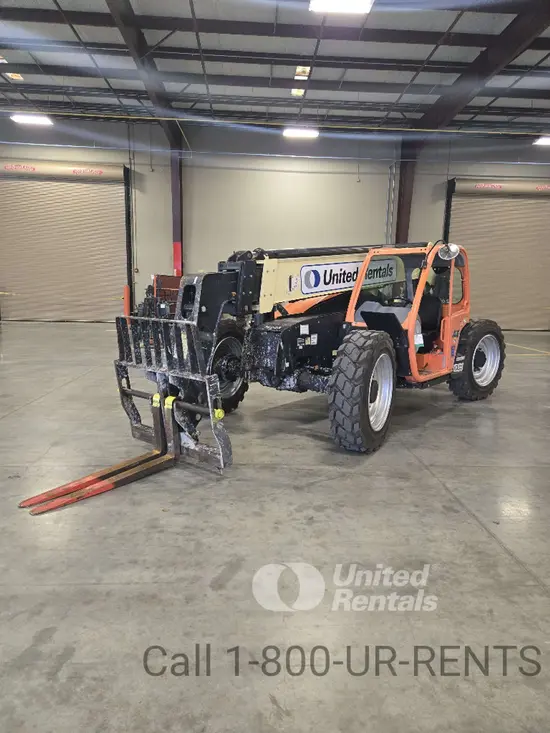 2017 JLG 742 Forklift