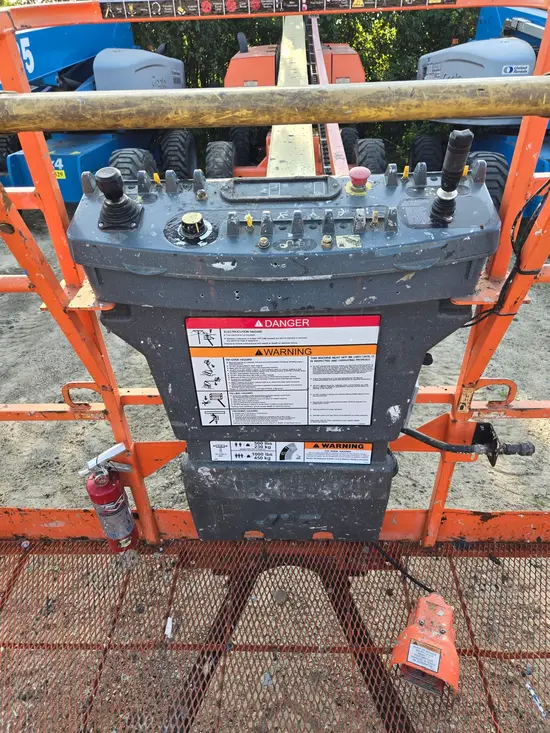 2017 JLG 800S Boom Lift