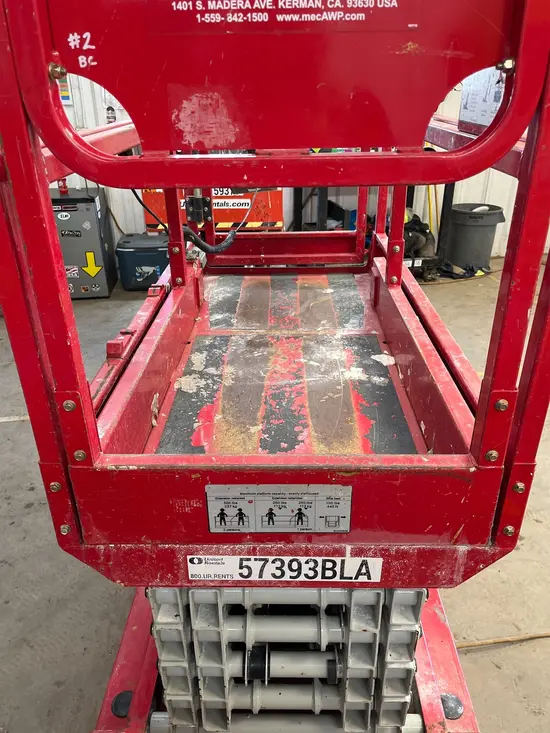2018 MEC MICRO 19 Scissor Lift