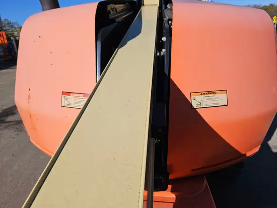 2016 JLG 400S Boom Lift