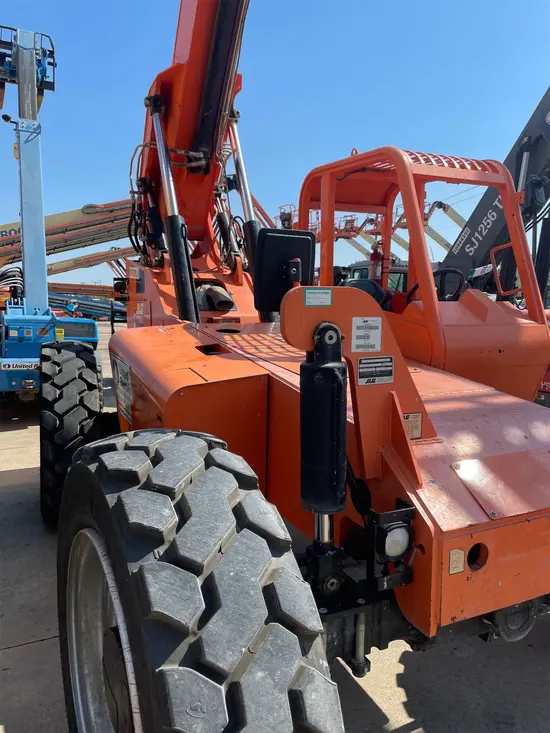 2016 SKYTRAK 6042 Forklift