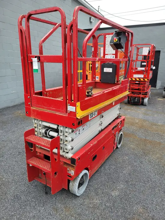 2017 MEC 1930SE Scissor Lift