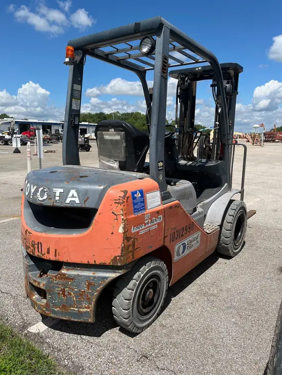 2014 Toyota 8FDU25 Forklift