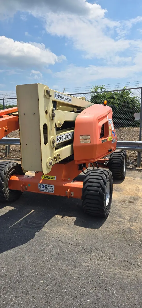 2017 JLG 450AJ Articulating Boom Lift