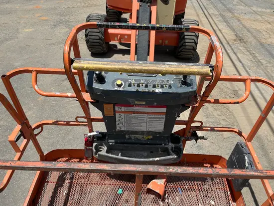 2017 JLG 450AJ Articulating Boom Lift