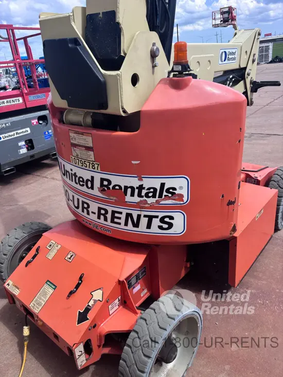 2018 JLG E400AJPN Articulating Boom Lift