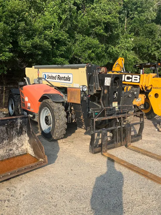 2019 JLG 1055 Forklift