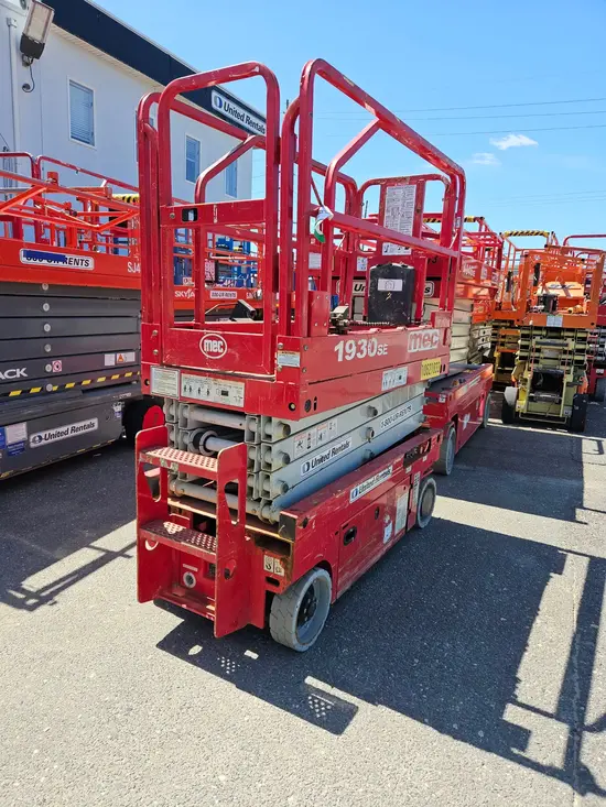 2017 MEC 1930SE Scissor Lift