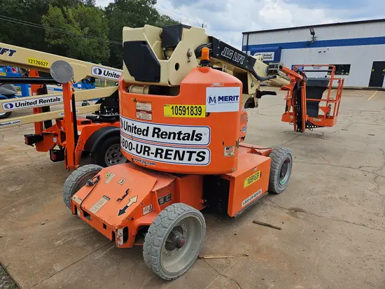 2017 JLG E400AJPN Articulating Boom Lift