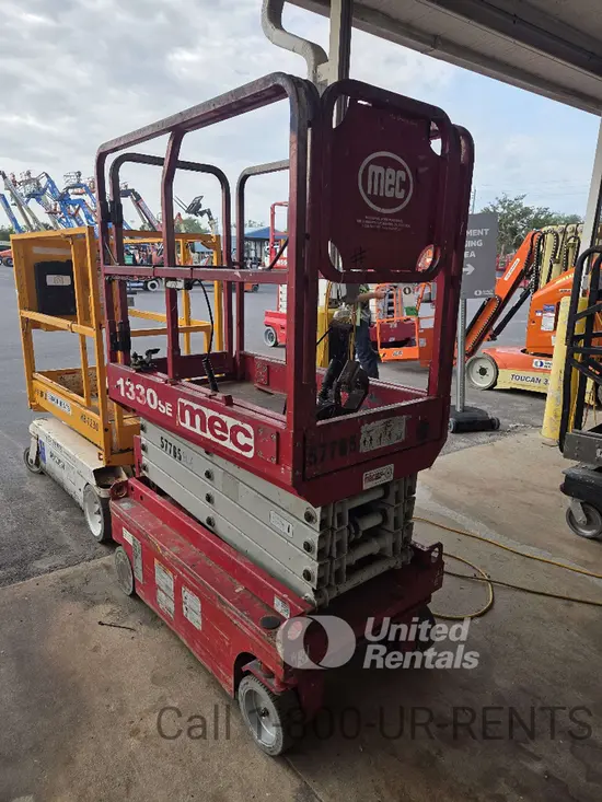 2018 MEC 1330SE Scissor Lift