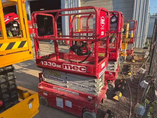 2017 MEC 1330SE Scissor Lift