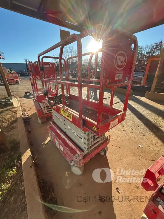 2019 MEC MICRO 19 Scissor Lift