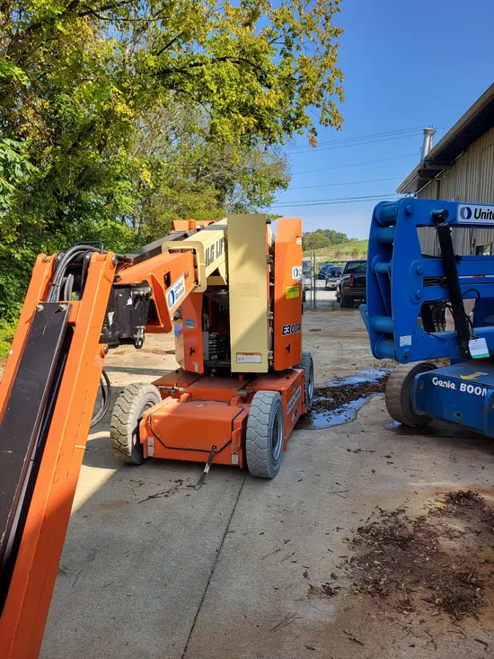 2017 JLG E300AJP Articulating Boom Lift