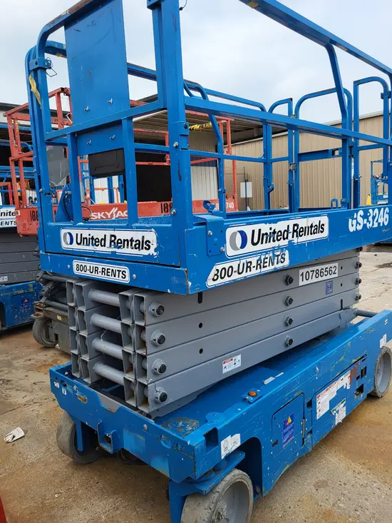 2018 Genie GS-3246 Scissor Lift