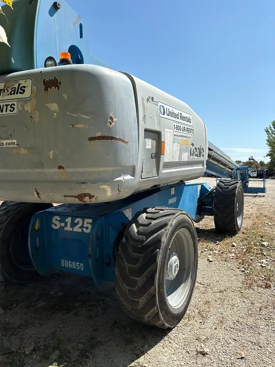 2014 Genie S-125 Boom Lift