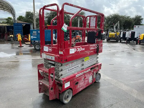 2017 MEC 1930SE Scissor Lift