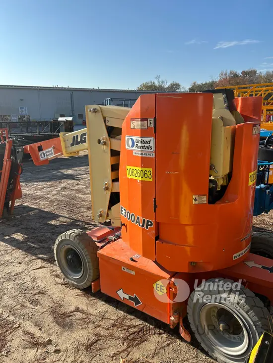 2017 JLG E300AJP EE Articulating Boom Lift