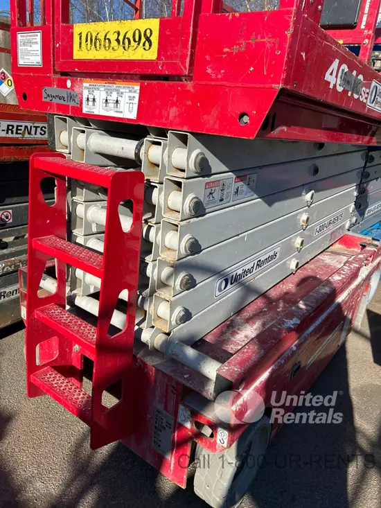 2017 MEC 4046SE Scissor Lift